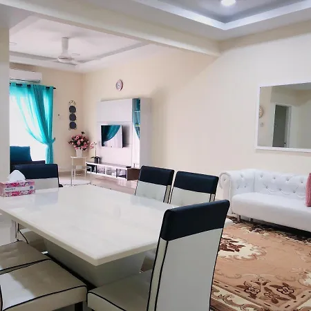 Homestay Farah Tiara Duta Kondominium Ampang  Exterior photo