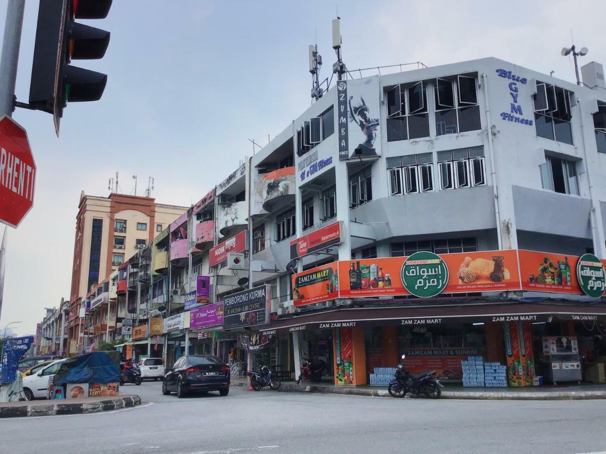 Farah Tiara Duta Ampang Selangor